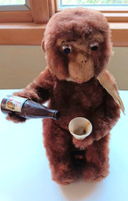 Garrafa antiga 9 3/4" macaco flocado operada por bateria + copo brinquedo NÃO FUNCIONA comprar usado Garrafa antiga 9 3/4" macaco flocado operada por bateria + copo brinquedo NÃO FUNCIONA comprar usado  Enviando para Brazil