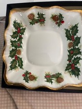 queens bone china yuletide for sale queens bone china yuletide for sale Staatsburg