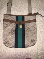 Usado, Bolsa tiracolo logotipo bronzeado Tommy Hilfiger comprar usado  Enviando para Brazil