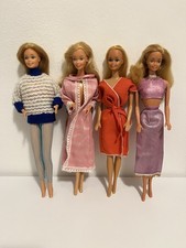 Barbie lotto vestiti usato  Sansepolcro