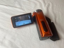 Używany, Kamera wideo JVC KENWOOD EVERIO wodoodporna pyłoszczelna 32GB pomarańczowa GZ-R300-D z cs na sprzedaż  Wysyłka do Poland