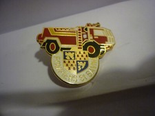 Pins pin pompier d'occasion  Saint-Priest-Taurion