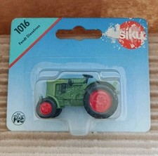 Siku tracteur ancien d'occasion  La Châtaigneraie