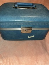Usado, Estojo de trem vintage carrossel bagagem azul mala de maquiagem com espelho sem chave comprar usado Usado, Estojo de trem vintage carrossel bagagem azul mala de maquiagem com espelho sem chave comprar usado  Enviando para Brazil