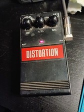 Pedale distorsore chitarra usato  Italia