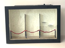 CAIXA EM MINIATURA DE UMA PAREDE DE MUSEU PARA CASA DE BONECAS (PINTURA E VASO NÃO INCLUÍDOS) comprar usado  Enviando para Brazil