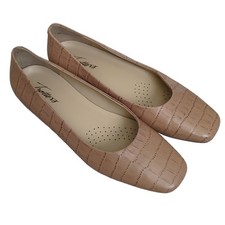 Trotters women kitten for sale  Lafayette