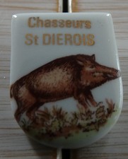 Beau pin porcelaine d'occasion  Charbonnières-les-Varennes