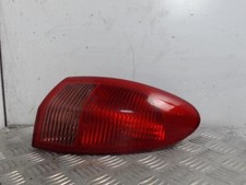 Feu arriere principal d'occasion Feu arriere principal d'occasion  Elven