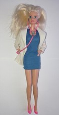 Bambola barbie dottoressa usato  Trieste