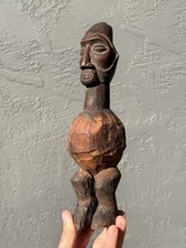 Yaka figure ex. d'occasion  Expédié en Belgium