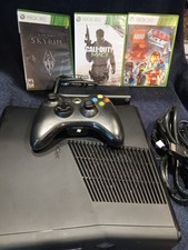 Xbox 360 com todos os cabos controle e três jogos comprar usado Xbox 360 com todos os cabos controle e três jogos comprar usado  Enviando para Brazil