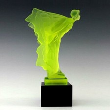 1930' H.Hoffmann Capuz Ornamento 'Dama Voadora' Vaselina Escultura em Vidro de Urânio comprar usado  Enviando para Brazil