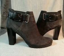 Stivaletti tronchetti donna usato Stivaletti tronchetti donna usato  San Giovanni in Persiceto