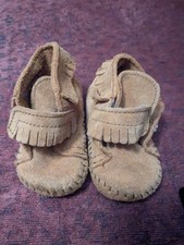 Mocassim Minnetonka Baby Shoe tamanho 3M camurça marrom infantil indígena ocidental comprar usado Mocassim Minnetonka Baby Shoe tamanho 3M camurça marrom infantil indígena ocidental comprar usado  Enviando para Brazil