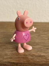 Usado, Boneco de ação Peppa Pig com vestido rosa com coração no peito 2,5” brinquedo de plástico comprar usado  Enviando para Brazil