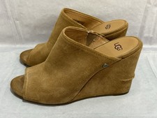 Ugg shoes women for sale  Williamsport