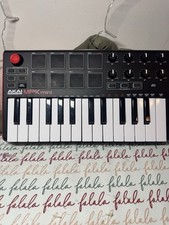 Teclado AKAI Professional MPK Mini 25 teclas USB MIDI para produção musical comprar usado  Enviando para Brazil