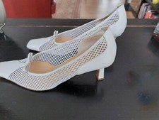 Escarpins cuir blancs d'occasion  Boulogne-Billancourt