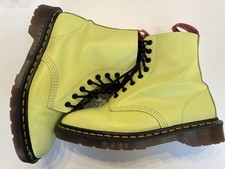 Limited edition martens d'occasion  Expédié en Belgium