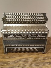 Ancien accordéon cromatique d'occasion  Lédignan