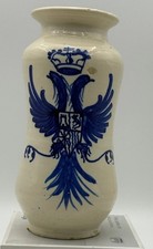 Frasco boticário antigo Habsburgo faiança estanho esmaltado azul dupla cabeça marca águia comprar usado Frasco boticário antigo Habsburgo faiança estanho esmaltado azul dupla cabeça marca águia comprar usado  Enviando para Brazil