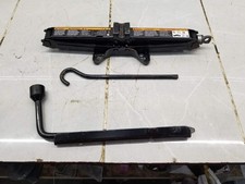 2014 VOLKSWAGEN EOS KIT DE PNEU SOBRESSALENTE JACK MANIVELA E CHAVE DE RODA #010382 comprar usado  Enviando para Brazil