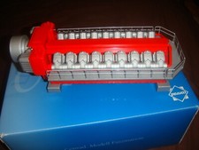 CONRAD - MAN BOAT DIESEL ENGINE 18 CYLINDERS - 98014/01 – IN RED COLOR. PERFECT comprar usado  Enviando para Brazil