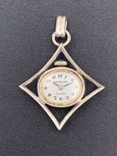 Pendentif montre mécanique d'occasion  Nogent-sur-Marne