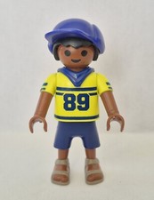 Enfant sportif habille d'occasion  Étaples