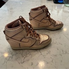 Nike woman sky for sale  O Fallon