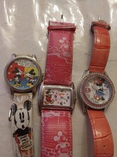 Lot montres disney d'occasion  Le Blanc-Mesnil