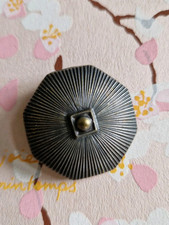 Bouton ancien art d'occasion  Limonest