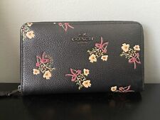 Carteira COACH média com zíper couro preto seixo com arco floral flores em relevo raras, usado comprar usado  Enviando para Brazil