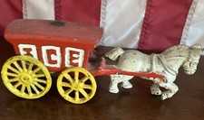 Vintage Cast Iron White Horse Drawn Ice Wagon Cart Stage Coach Toy comprar usado  Enviando para Brazil