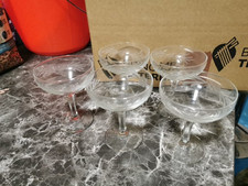 Set beautiful champagne for sale  NOTTINGHAM