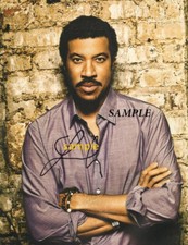 LIONEL RICHIE #1 REIMPRESSÃO FOTO 8X10 AUTOGRAFADA ASSINADA PRESENTE DE CAVERNA DO HOMEM DE NATAL comprar usado  Enviando para Brazil