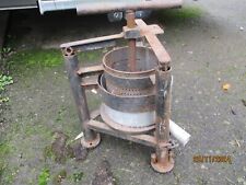 Ancien pressoir artisanal d'occasion  Charolles