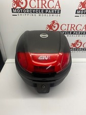 Givi universal 30l d'occasion  Expédié en Belgium