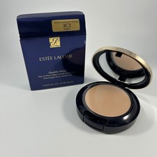 Fondotinta estee lauder usato  Spedire a Italy