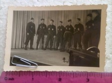 04 WW2 Orig. Foto soldados alemães cantando uniformes bonés baioneta 2,5 x 3,5 polegadas comprar usado  Enviando para Brazil