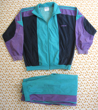 Survetement adidas velour d'occasion  Arles