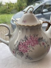 Pretty vintage teapot for sale  TONBRIDGE