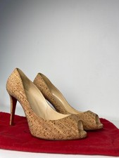 Saltos Louboutin comprar usado  Enviando para Brazil