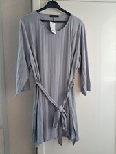 Robe tunique neuve d'occasion  Verneuil-l'Étang