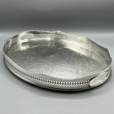 Bandeja de servir galeria folheada a prata vintage grande alças de coquetel mordomo antigas comprar usado Bandeja de servir galeria folheada a prata vintage grande alças de coquetel mordomo antigas comprar usado  Enviando para Brazil
