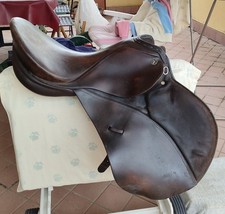 Sella pelle marrone usato  Torreglia