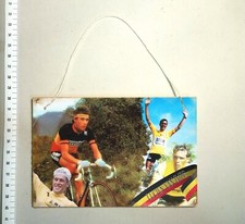 Targa recente ciclismo usato  Italia