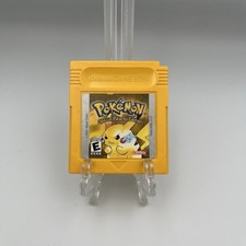 Pokemon giallo pikachu usato  Bari