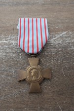 Médaille croix combattant d'occasion  Ceyrat
